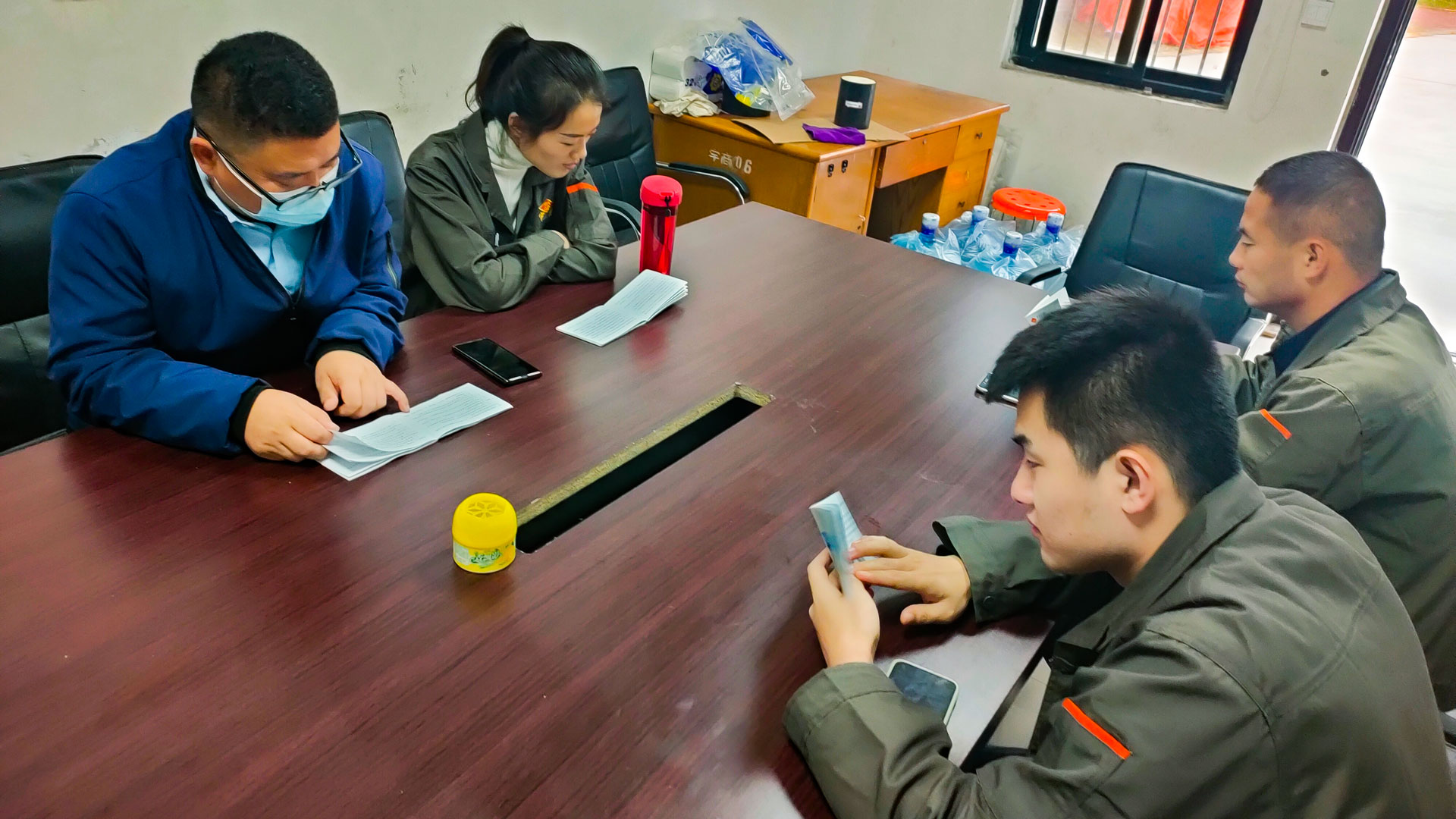 忠誠(chéng)企業(yè)入人心-(2).jpg